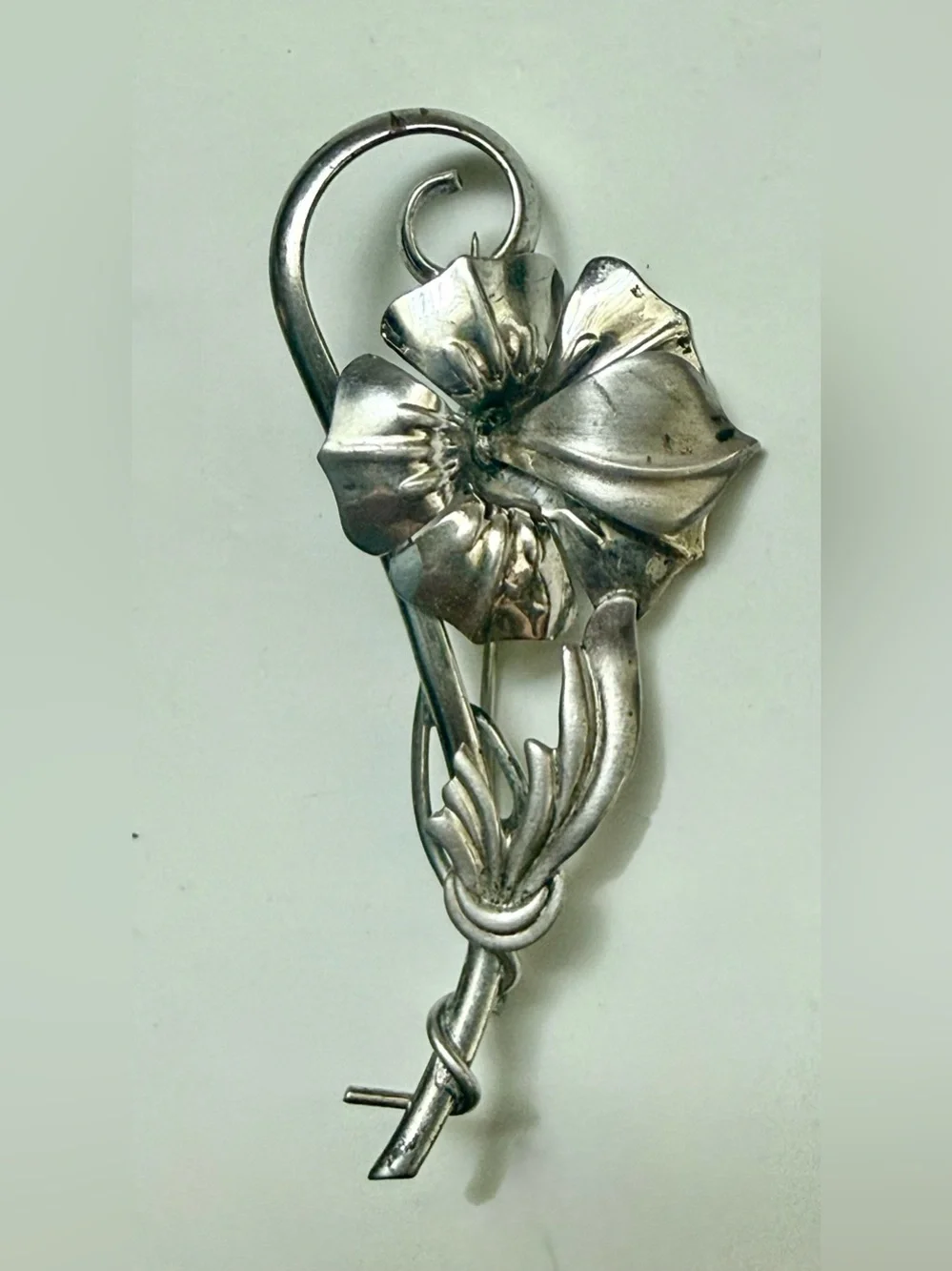 Vintage Walter McKenna Signed MK .925 Sterling Silver Flower Brooch